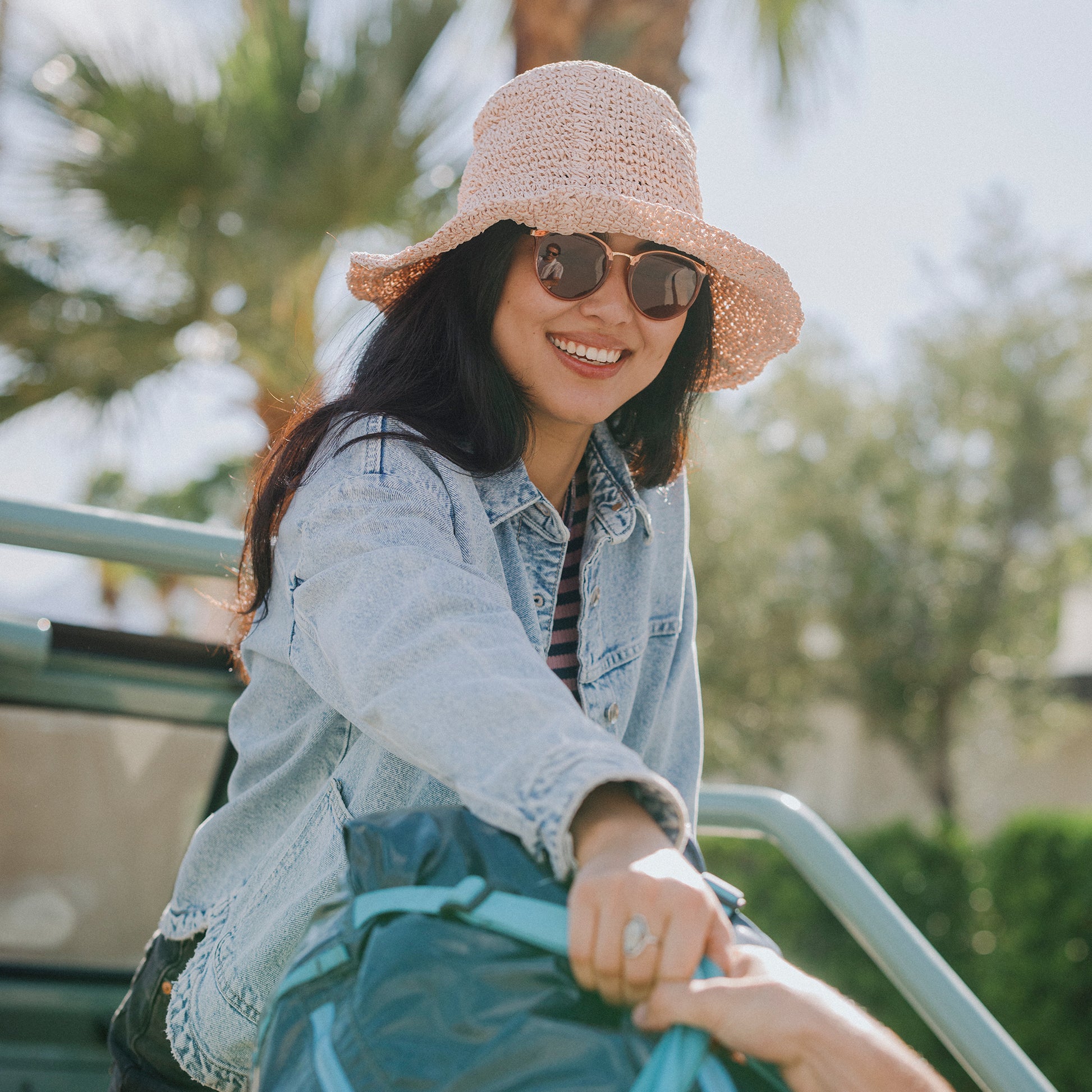 Dana, Black + Polarized Gray Green Lens