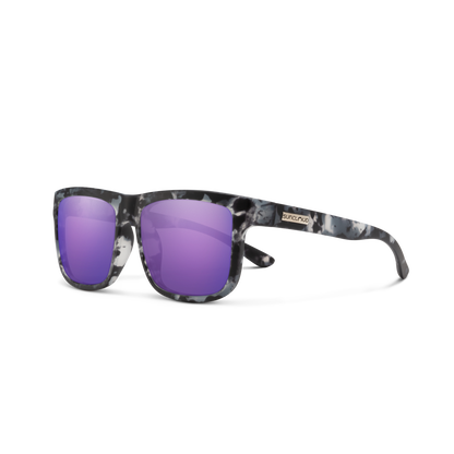 Quiver, Matte Black + Polarized Gray Green Lens