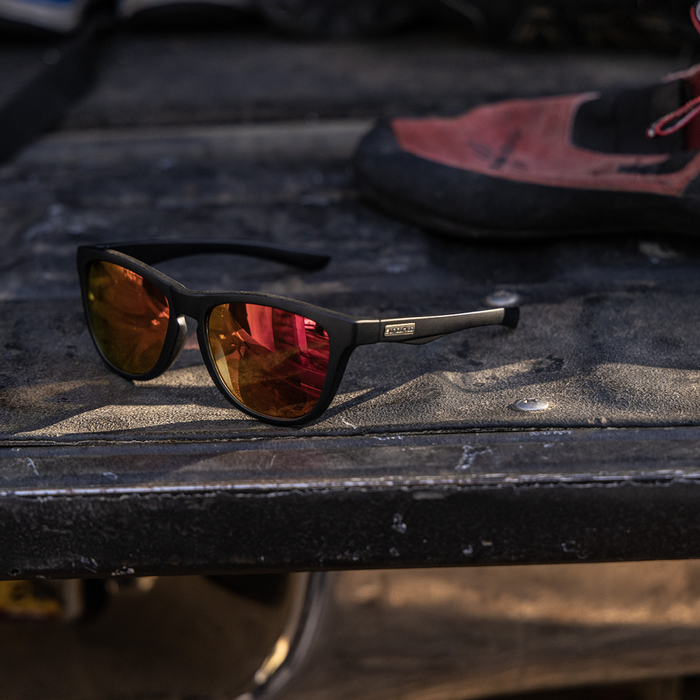 Topsail, Matte Black + Polarized Red Mirror Lens, hi-res